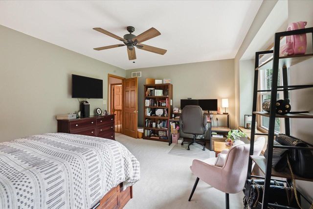 11436 W Shields DRIVE, Franklin, WI 53132