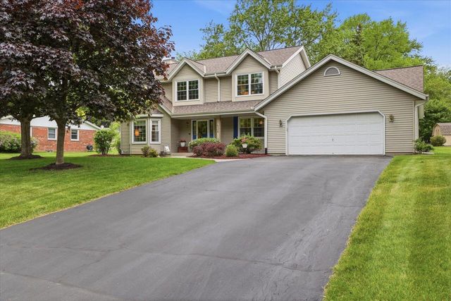 11436 W Shields DRIVE, Franklin, WI 53132