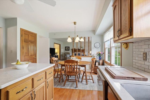 11436 W Shields DRIVE, Franklin, WI 53132