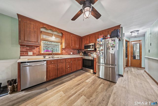 21 Holt Street, Plymouth, CT 06786