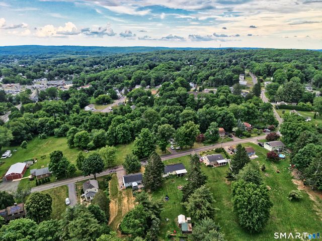 21 Holt Street, Plymouth, CT 06786