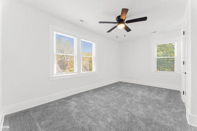 1374 Anita Avenue, Grosse Pointe Woods, MI 48236