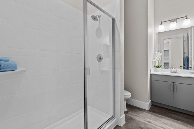 865 Limmer LOOP 1103, Hutto, TX 78634