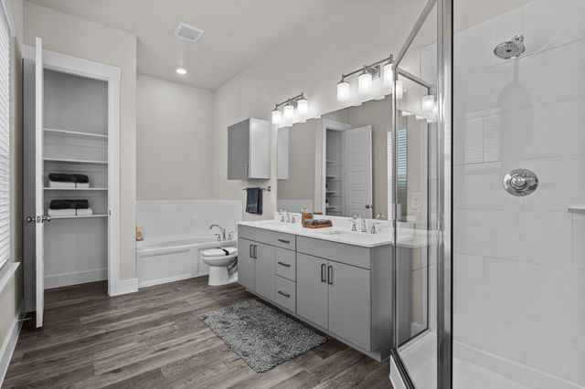 865 Limmer LOOP 1103, Hutto, TX 78634