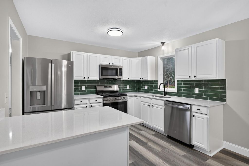 1655 Lincoln Avenue, Saint Paul Park, MN 55071 — exterior