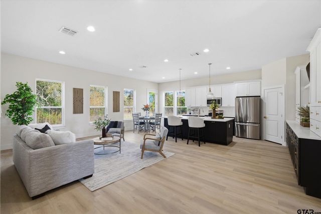 21010 FM 1805, Van, TX 75790