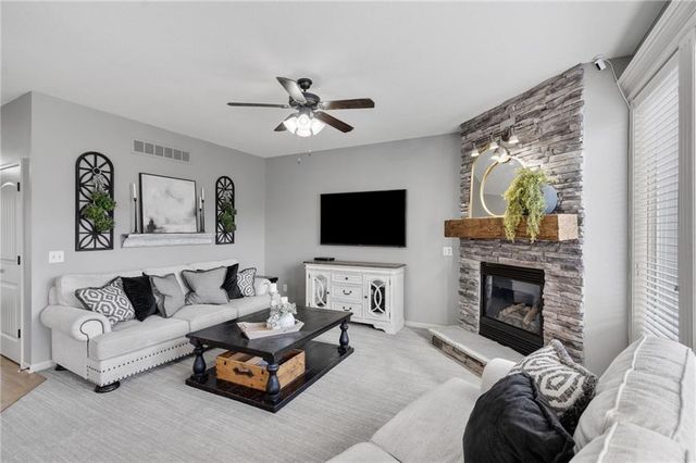 1303 Ashdown Circle, Raymore, MO 64083