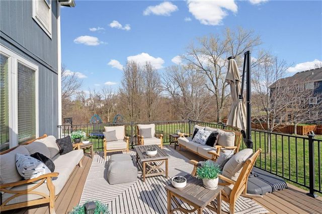 1303 Ashdown Circle, Raymore, MO 64083