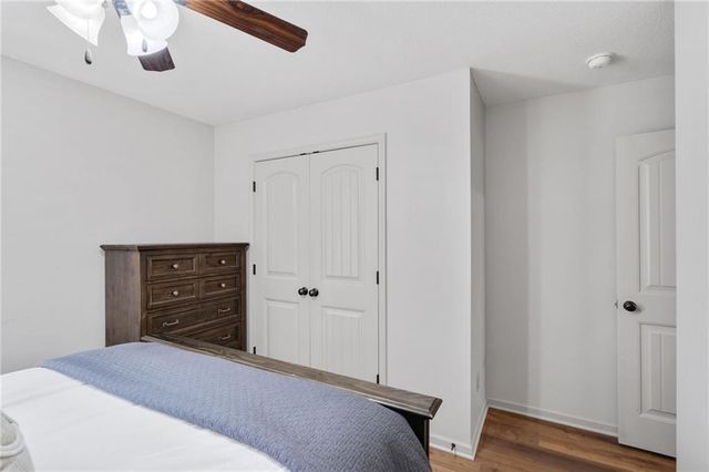 1303 Ashdown Circle, Raymore, MO 64083