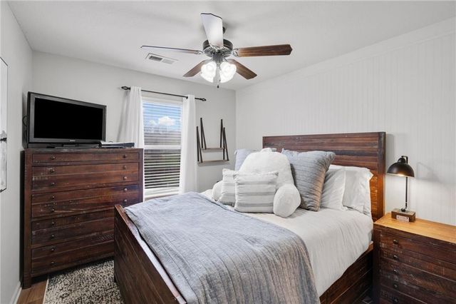 1303 Ashdown Circle, Raymore, MO 64083