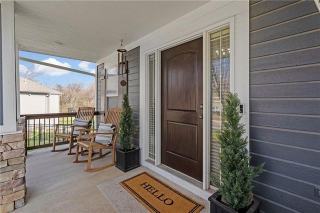 1303 Ashdown Circle, Raymore, MO 64083