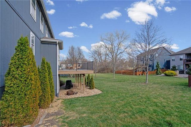 1303 Ashdown Circle, Raymore, MO 64083