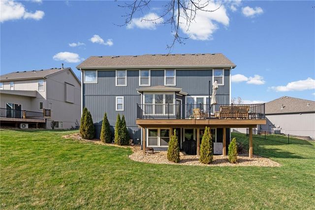 1303 Ashdown Circle, Raymore, MO 64083