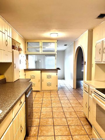 347 SUBLETT DR, San Antonio, TX 78223