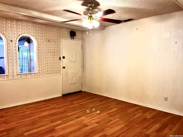 347 SUBLETT DR, San Antonio, TX 78223