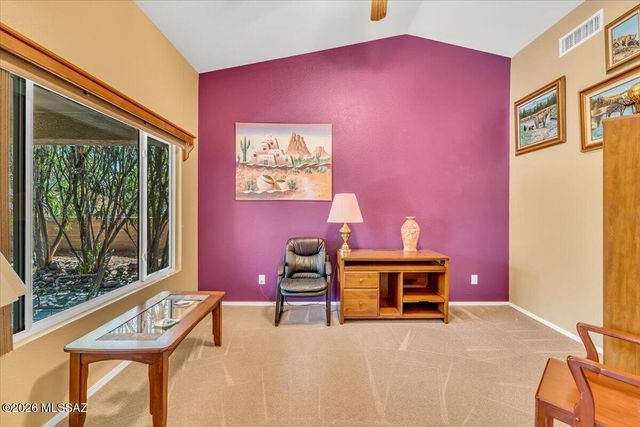 1528 N Bank Swallow Road, Green Valley, AZ 85614