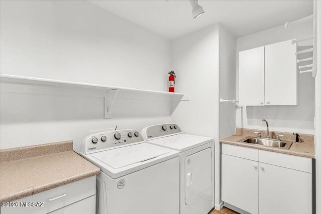 1528 N Bank Swallow Road, Green Valley, AZ 85614