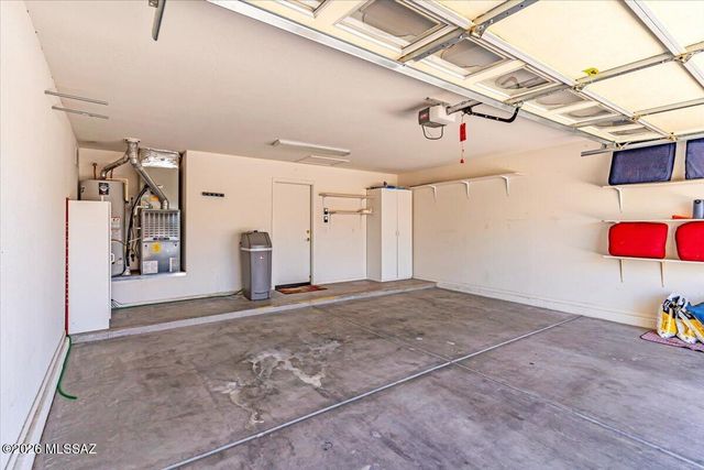 1528 N Bank Swallow Road, Green Valley, AZ 85614