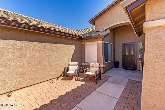 1528 N Bank Swallow Road, Green Valley, AZ 85614