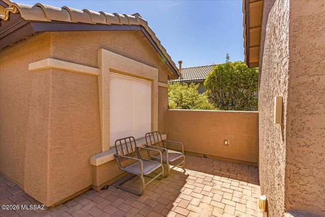 1528 N Bank Swallow Road, Green Valley, AZ 85614