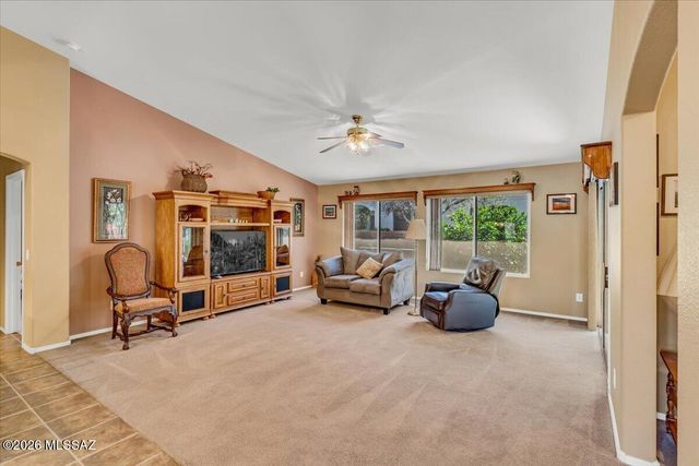 1528 N Bank Swallow Road, Green Valley, AZ 85614