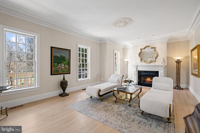 1106 MILL RDG, Mclean, VA 22102