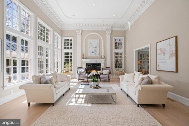 1106 MILL RDG, Mclean, VA 22102