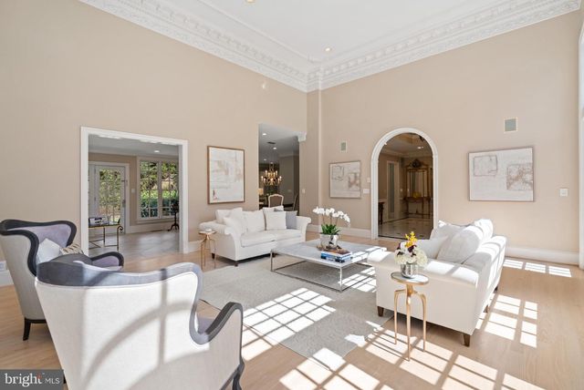 1106 MILL RDG, Mclean, VA 22102