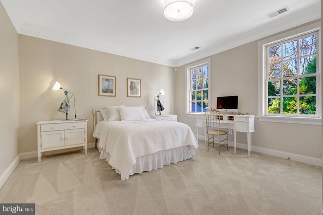 1106 MILL RDG, Mclean, VA 22102