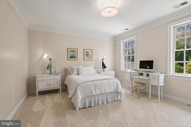 1106 MILL RDG, Mclean, VA 22102