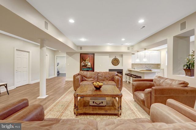 1106 MILL RDG, Mclean, VA 22102