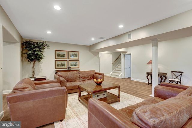 1106 MILL RDG, Mclean, VA 22102