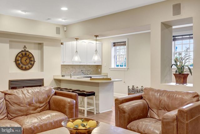 1106 MILL RDG, Mclean, VA 22102