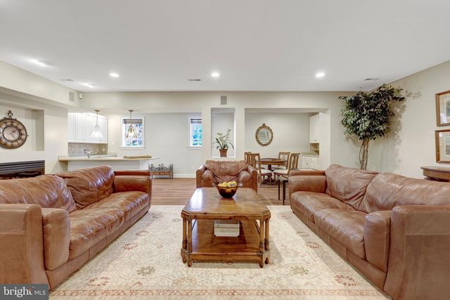 1106 MILL RDG, Mclean, VA 22102