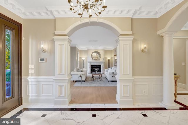 1106 MILL RDG, Mclean, VA 22102