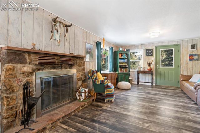 6230 Waterfall Loop, Manitou Springs, CO 80829