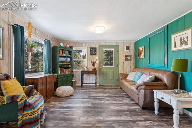 6230 Waterfall Loop, Manitou Springs, CO 80829