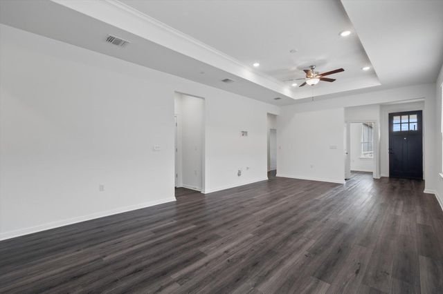 212 Coachsmith ST, Georgetown, TX 78633