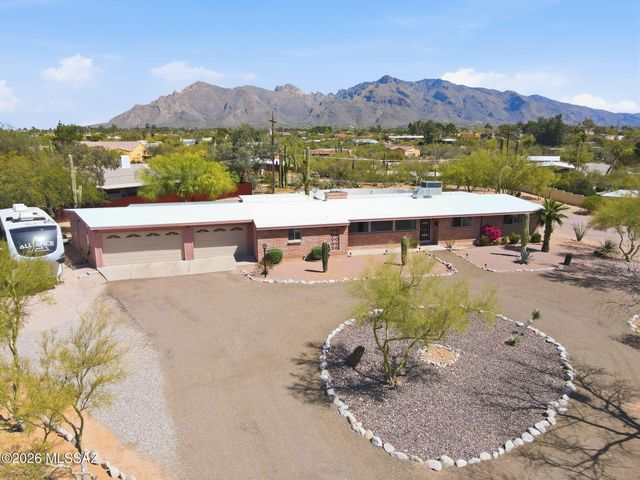 900 W Las Palmas Drive, Tucson, AZ 85704