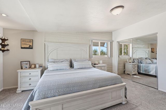 900 W Las Palmas Drive, Tucson, AZ 85704