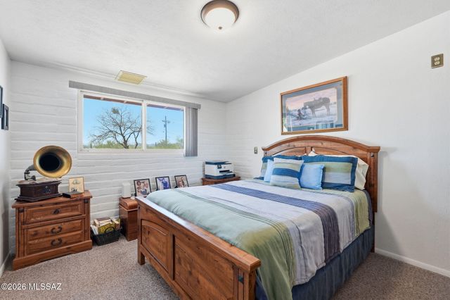 900 W Las Palmas Drive, Tucson, AZ 85704