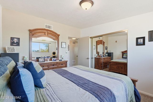 900 W Las Palmas Drive, Tucson, AZ 85704