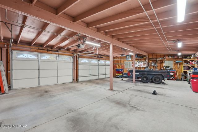 900 W Las Palmas Drive, Tucson, AZ 85704