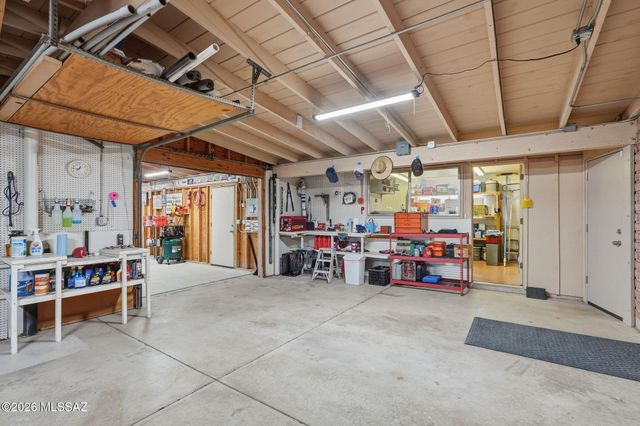 900 W Las Palmas Drive, Tucson, AZ 85704