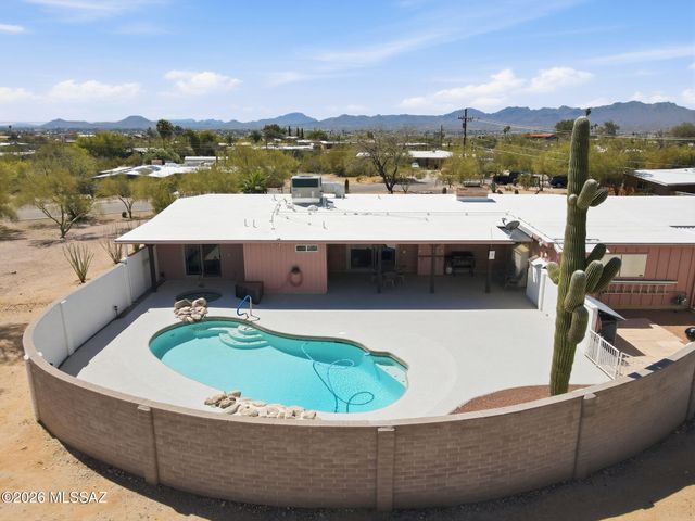 900 W Las Palmas Drive, Tucson, AZ 85704