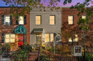3342 CLAY PL NE, Washington, DC 20019