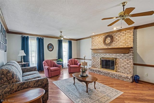 3053 Chablis Lane, Youngstown, OH 44514