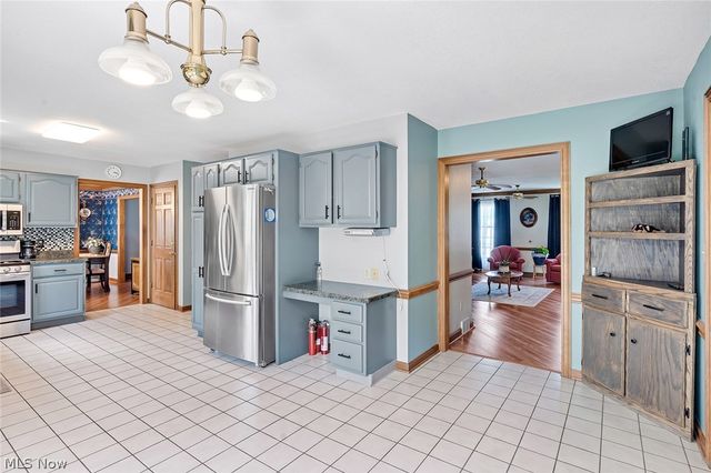 3053 Chablis Lane, Youngstown, OH 44514