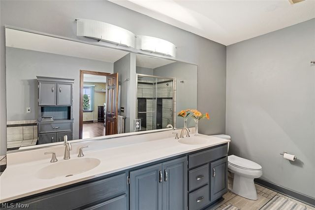 3053 Chablis Lane, Youngstown, OH 44514