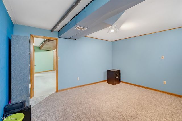 3053 Chablis Lane, Youngstown, OH 44514